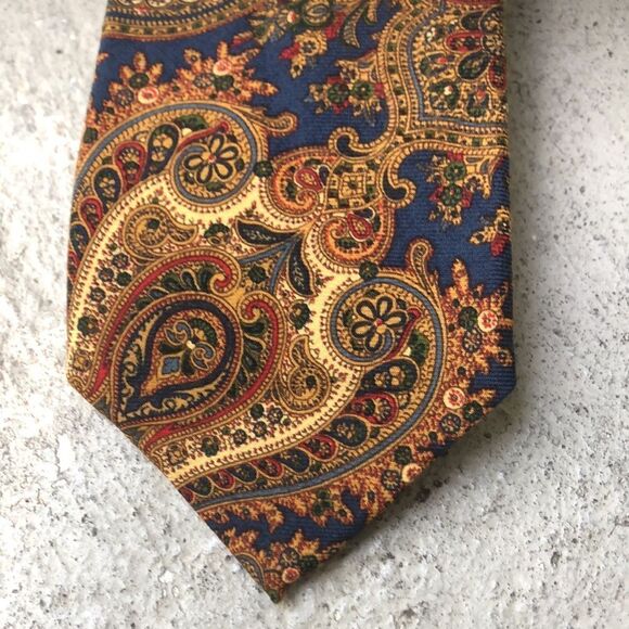 Brooks Brothers silk tie - Picture 2 of 3